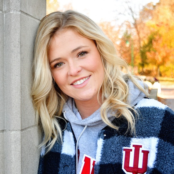 Meet your Posher, Sophia - Picture 1 of 1